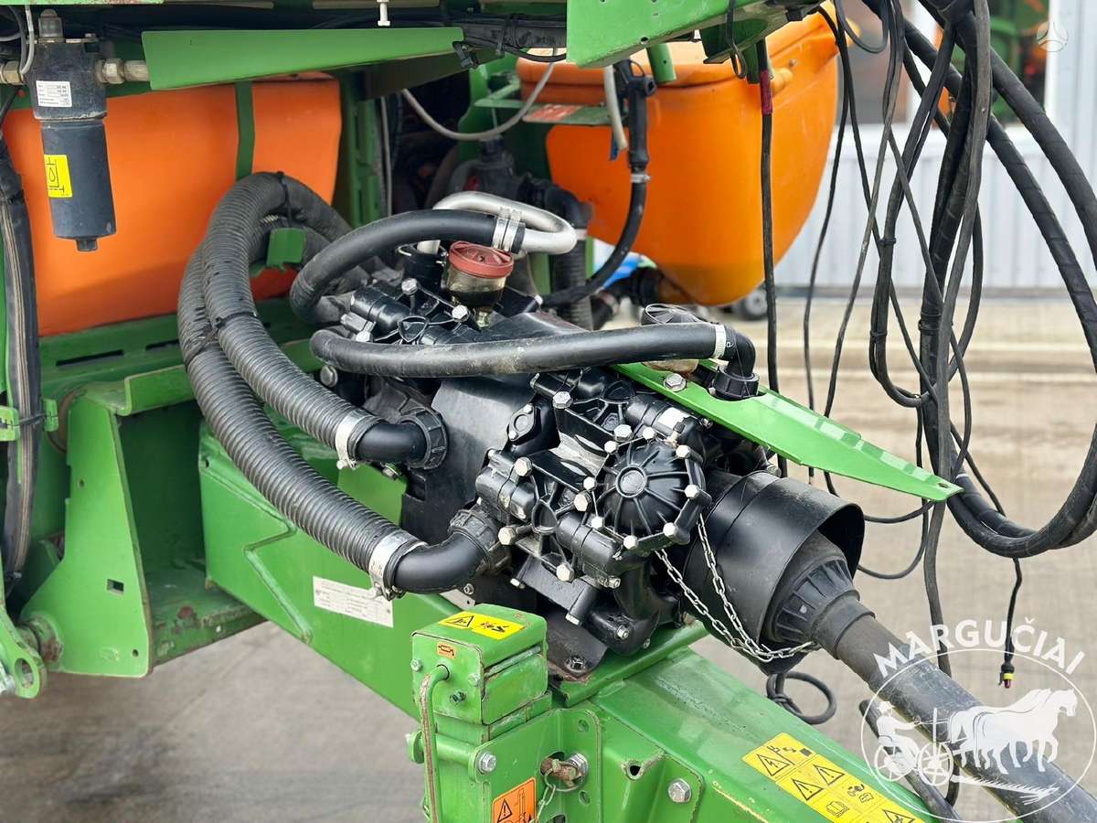 Amazone UX 3200, 3200 ltr, 24 - 28 m, sprayers