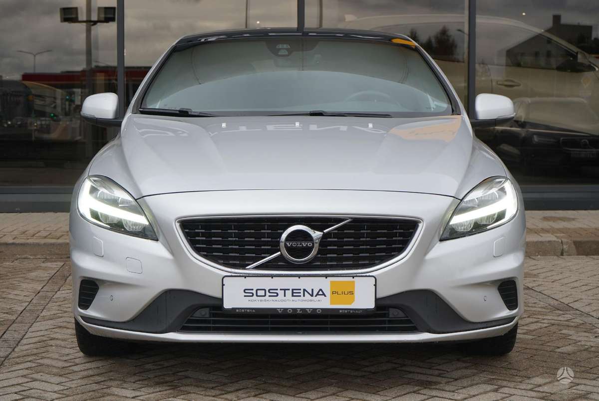 Volvo V40, 2.0 l., Хэтчбек
