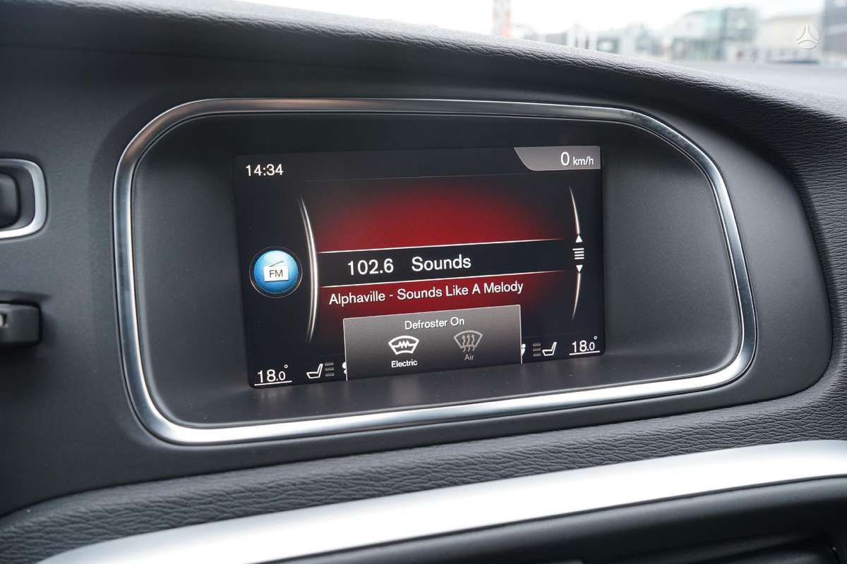 Volvo V40, 2.0 l., hatchback