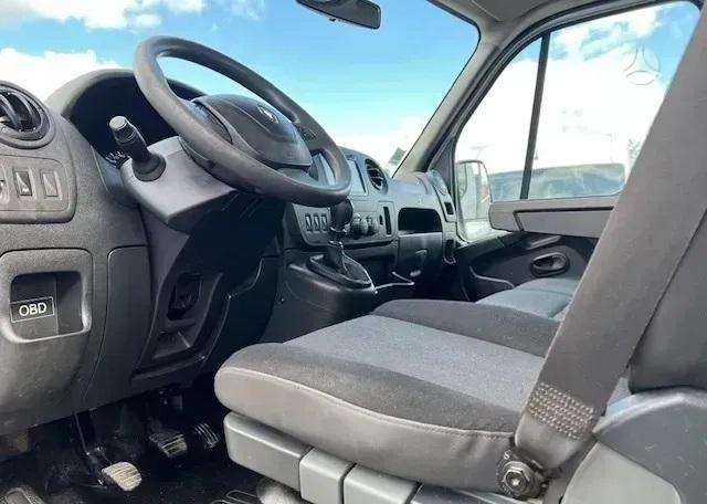 Renault Master, bortu