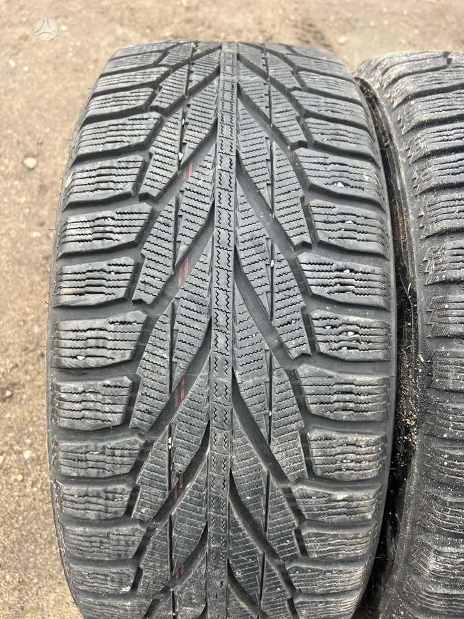 Nokian, universalios 255/45 R20