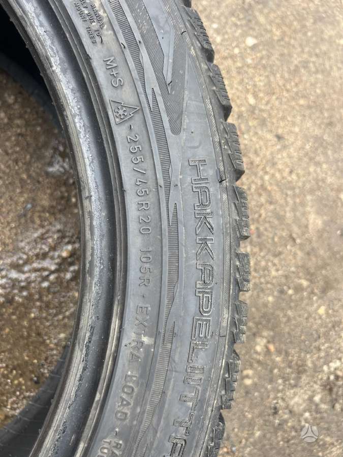 Nokian, universalios 255/45 R20