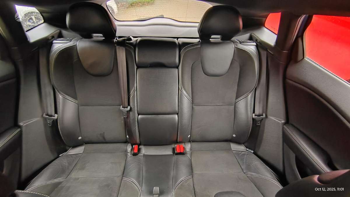 Volvo V40, 2.0 l., Хэтчбек