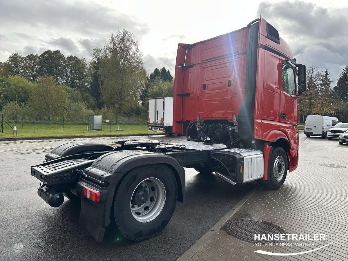 Mercedes-Benz Actros 1946, double sleeper