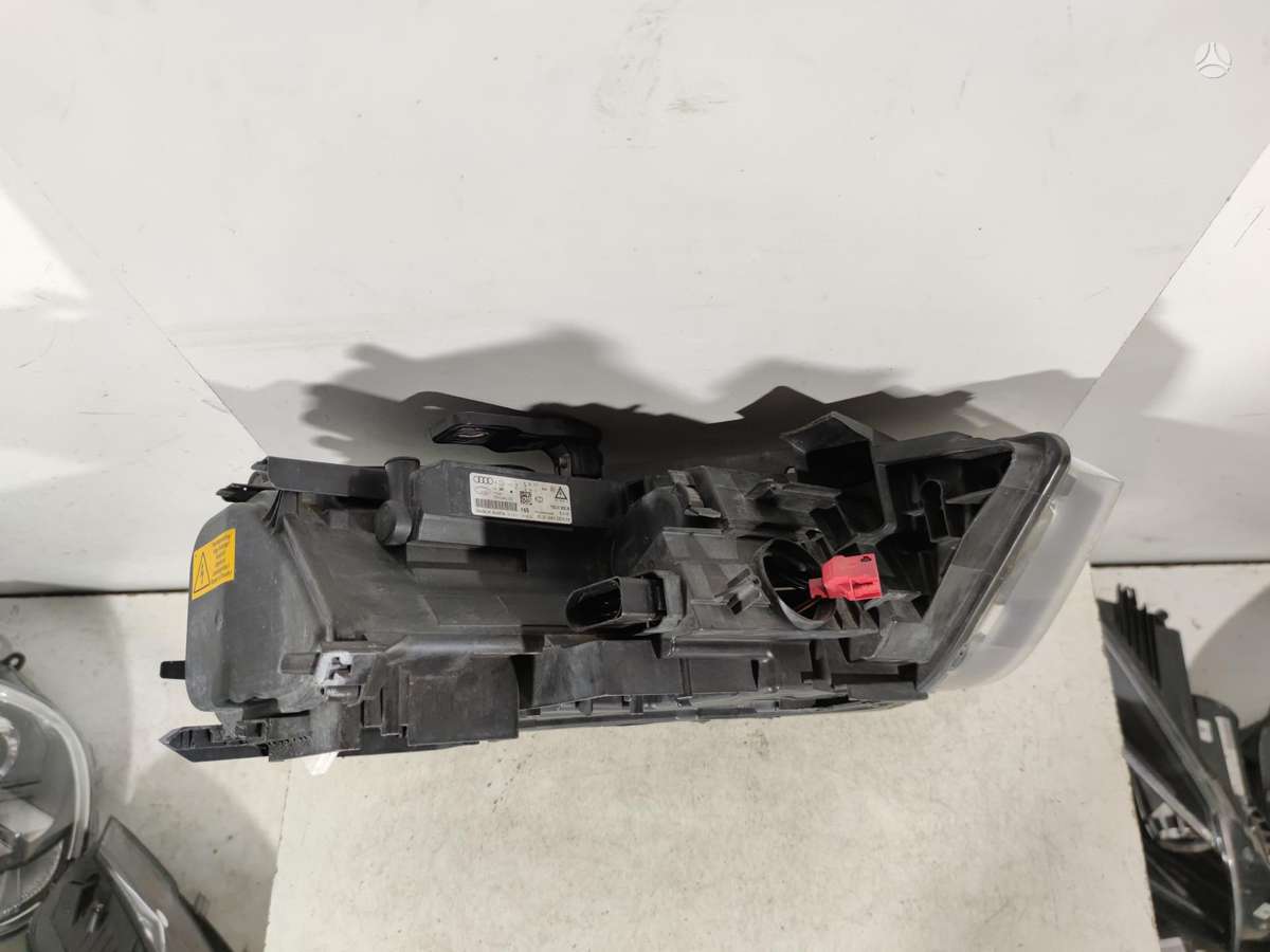 Audi Q3, 8U0941003H, lights