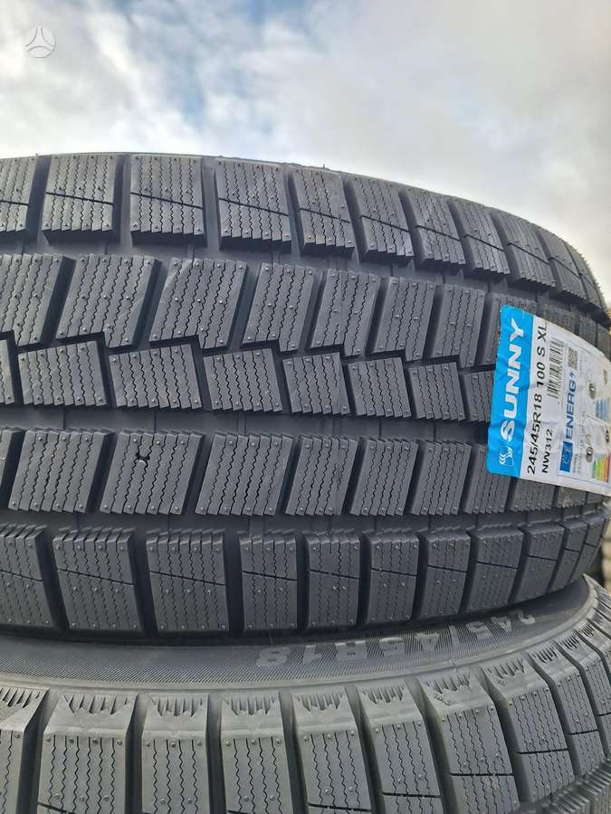 Sunny, žieminės 245/45 R18