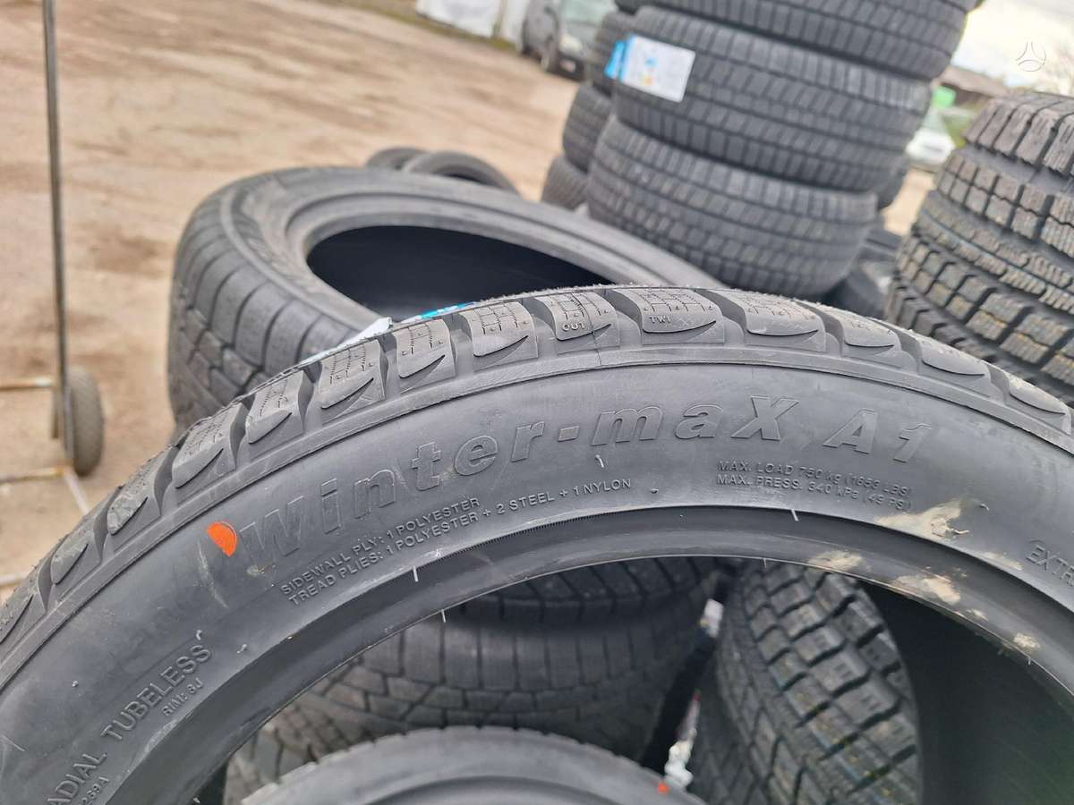 Sunny, žieminės 235/45 R18