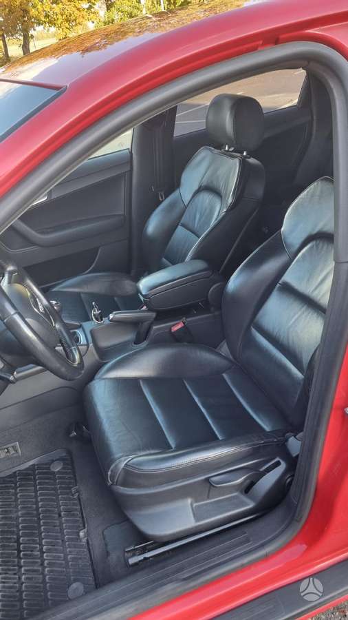 Audi A3, 1.6 l., hatchback