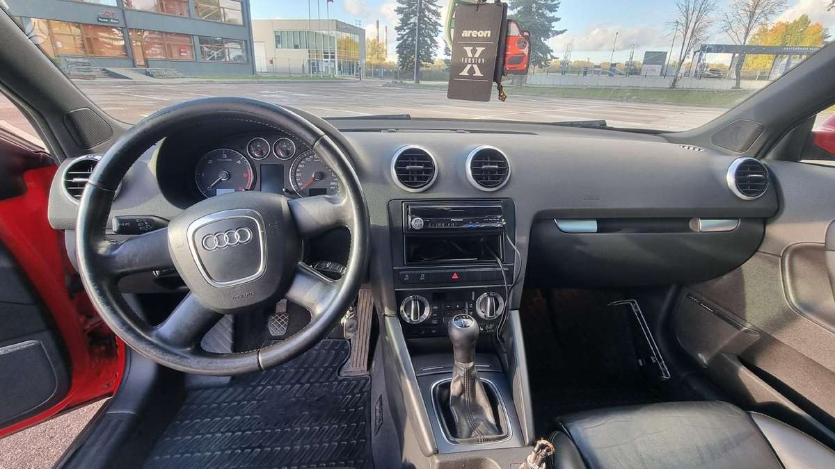 Audi A3, 1.6 l., Хэтчбек