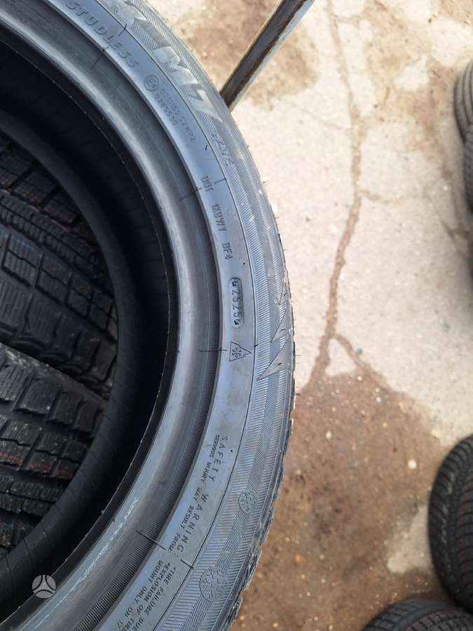 Maxtrek, winter 225/55 R17