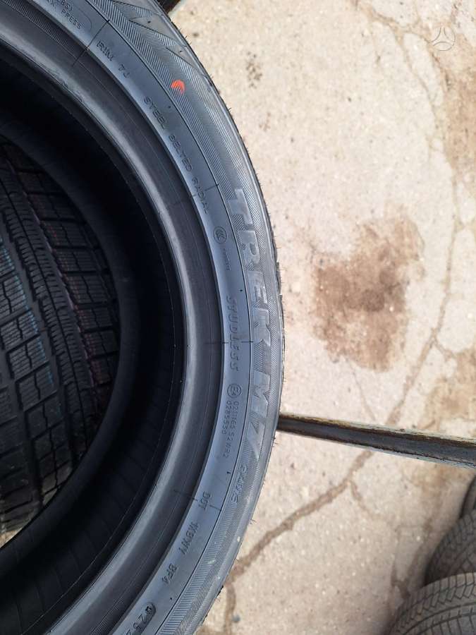 Maxtrek, winter 225/55 R17