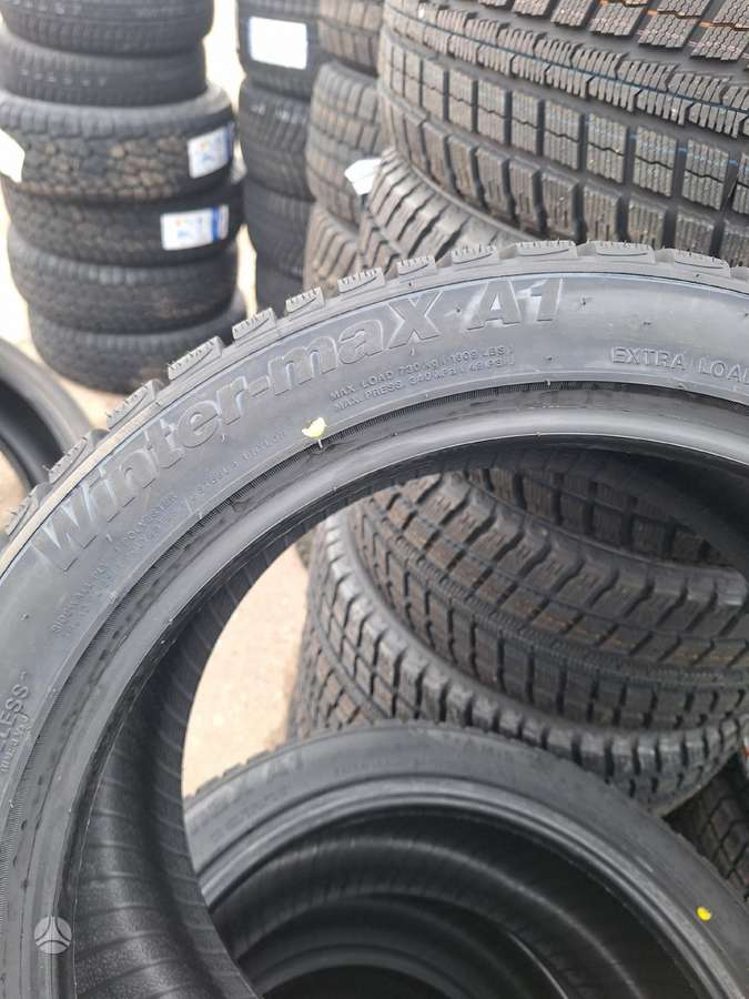 Sunny, всесезонные 245/40 R18