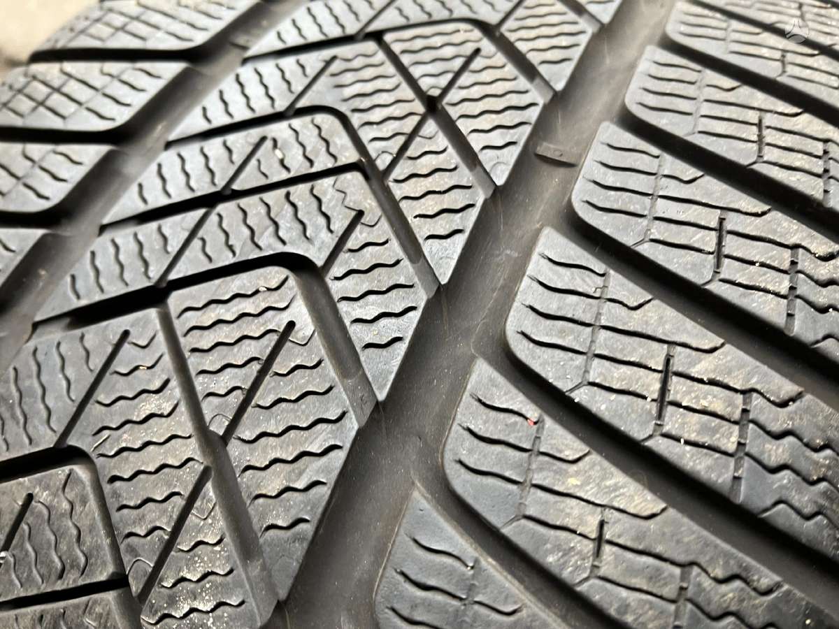 Pirelli SottoZero3, winter 275/40 R20