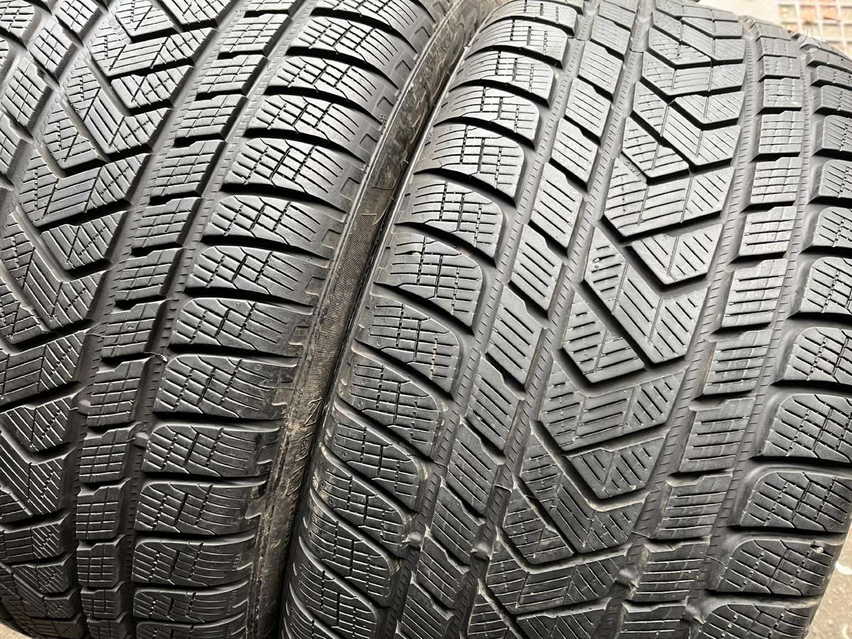 Pirelli Scorpion Winter, all-season 275/40 R20