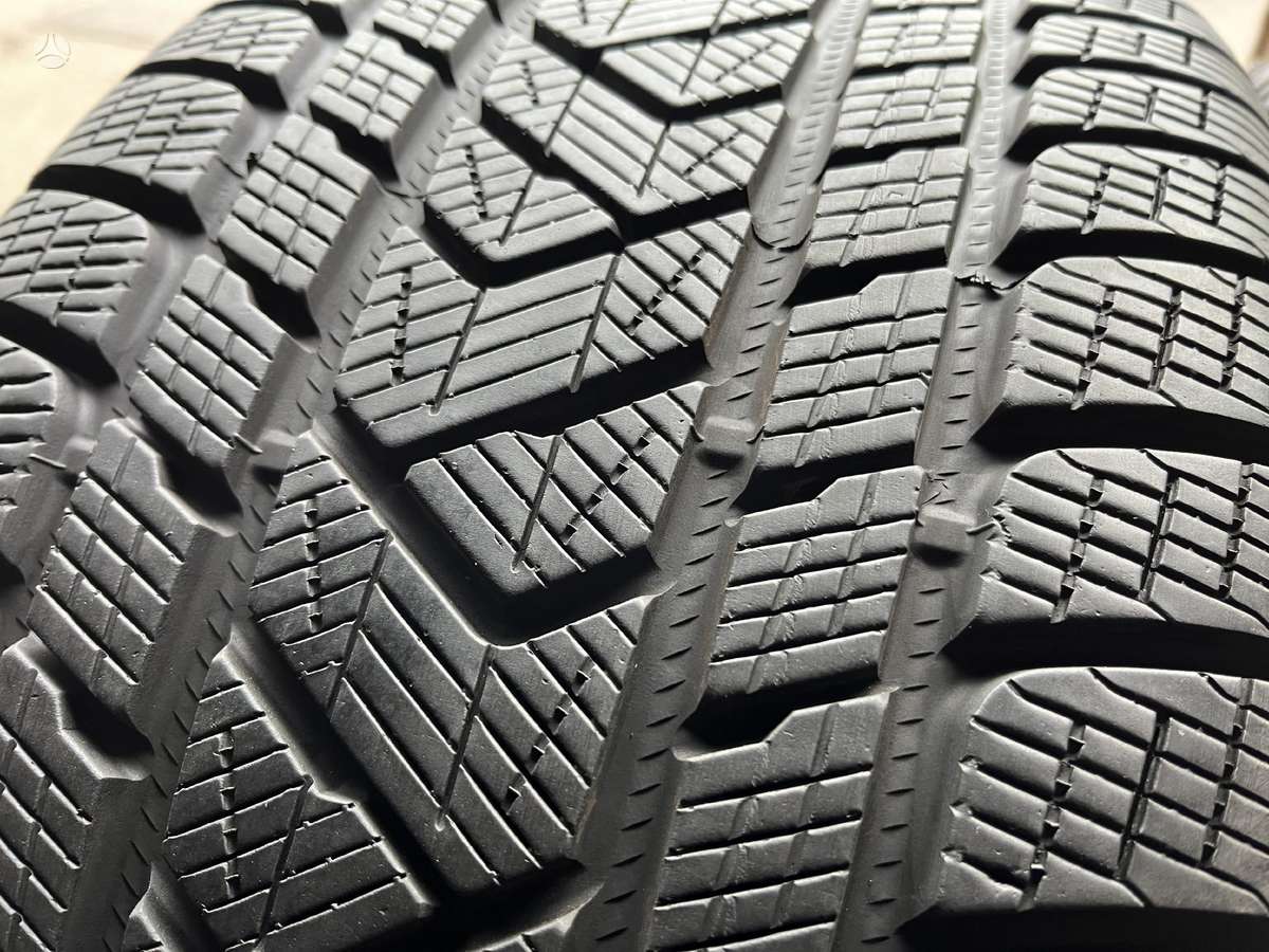 Pirelli Scorpion Winter, universalios 275/40 R20