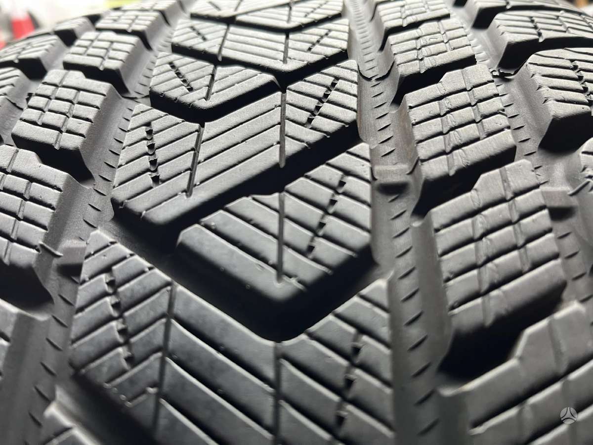 Pirelli Scorpion Winter, žieminės 275/40 R20
