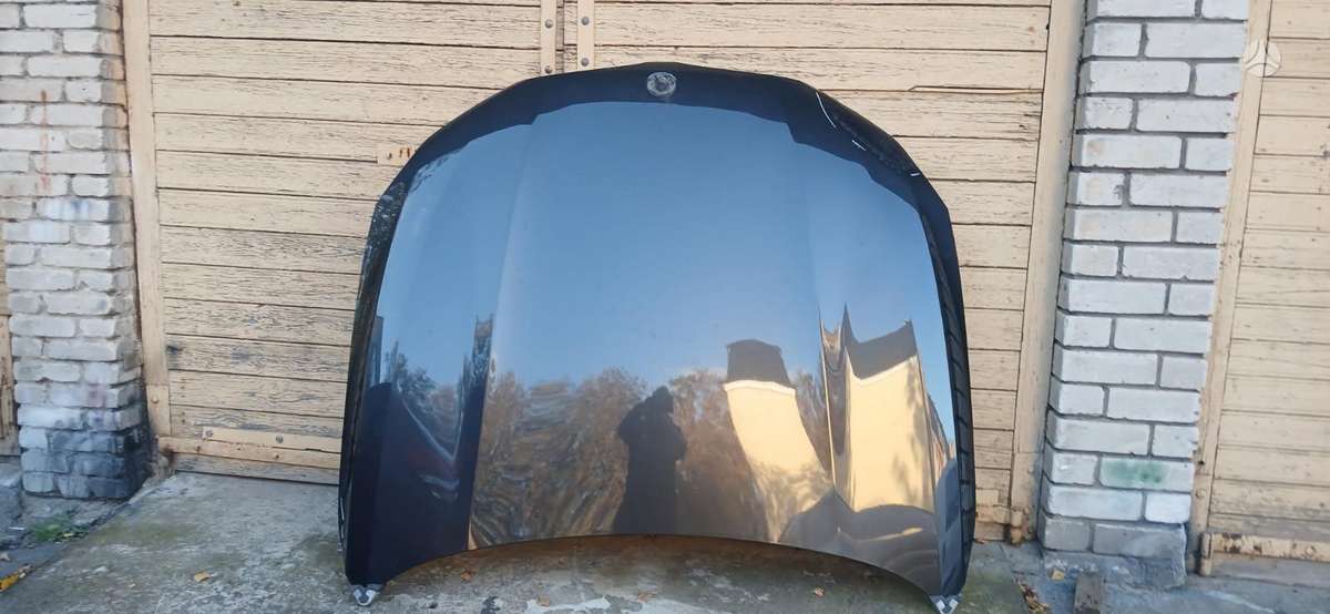 BMW 7 serija hood (front, rear)