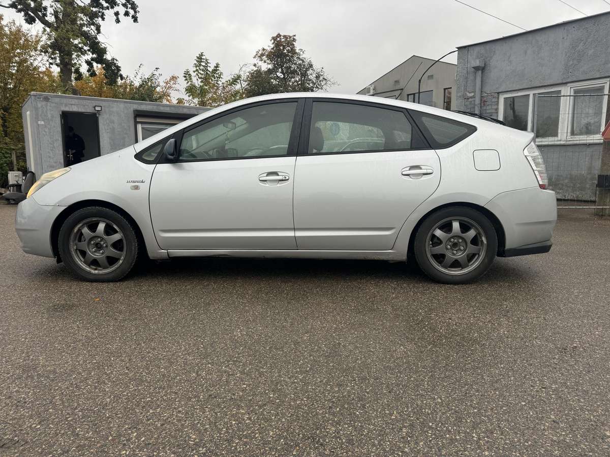 Toyota Prius, 1.5 l., hečbekas