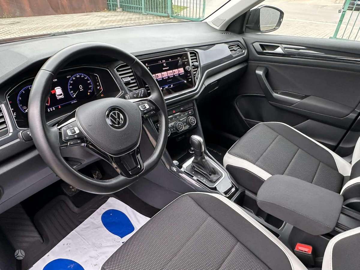 Volkswagen T-Roc - 5