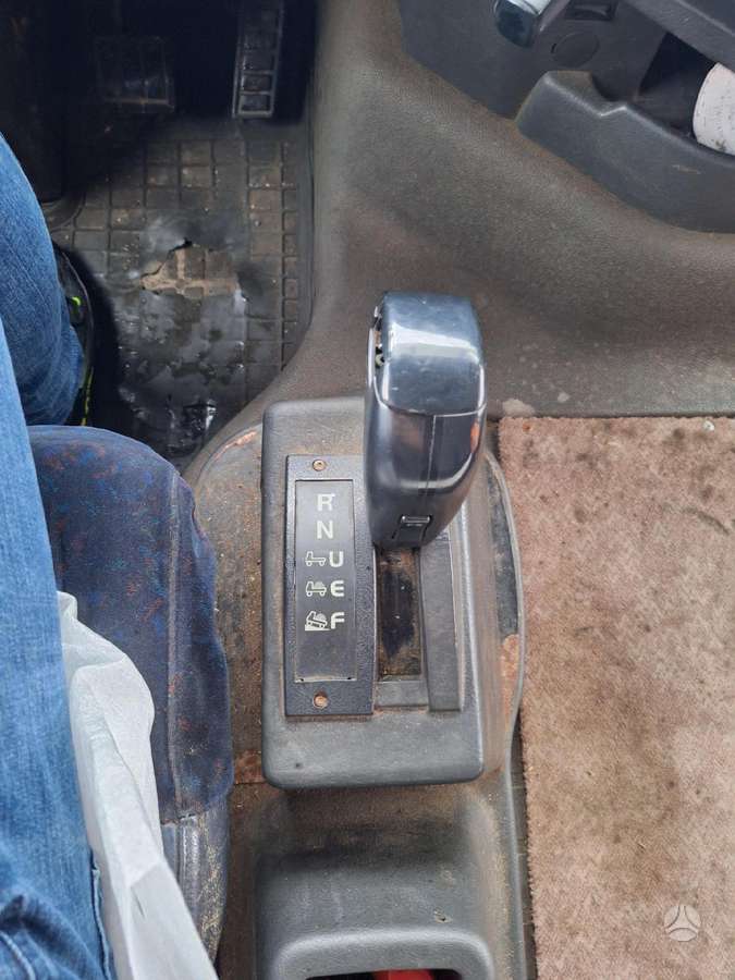 Volvo FH12, platformos