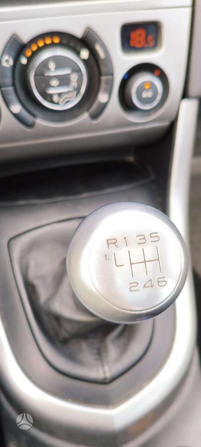 Peugeot 308, 1.6 l., hatchback