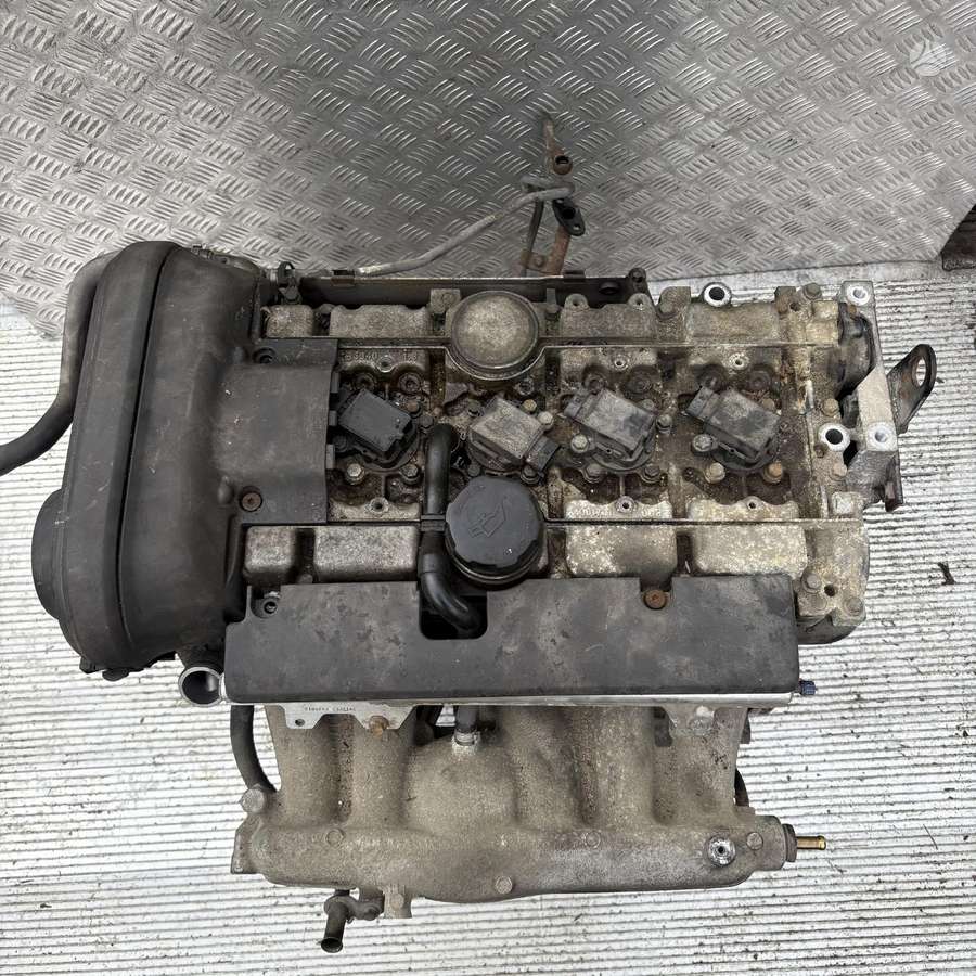 Volvo S80 engine