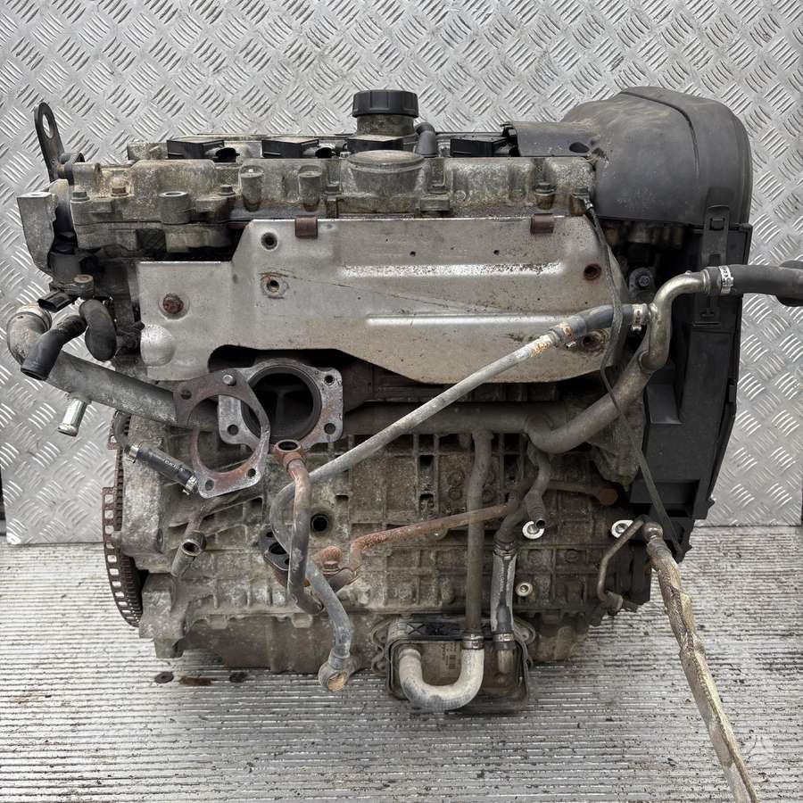 Volvo S80 engine