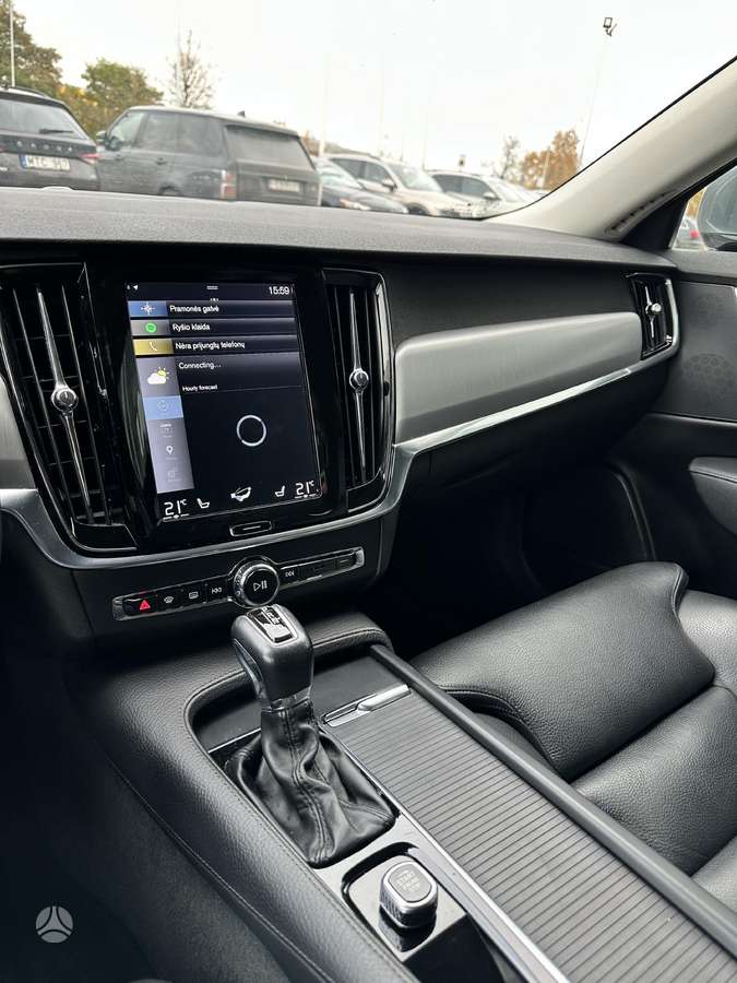 Volvo S90, 2.0 l., Седан