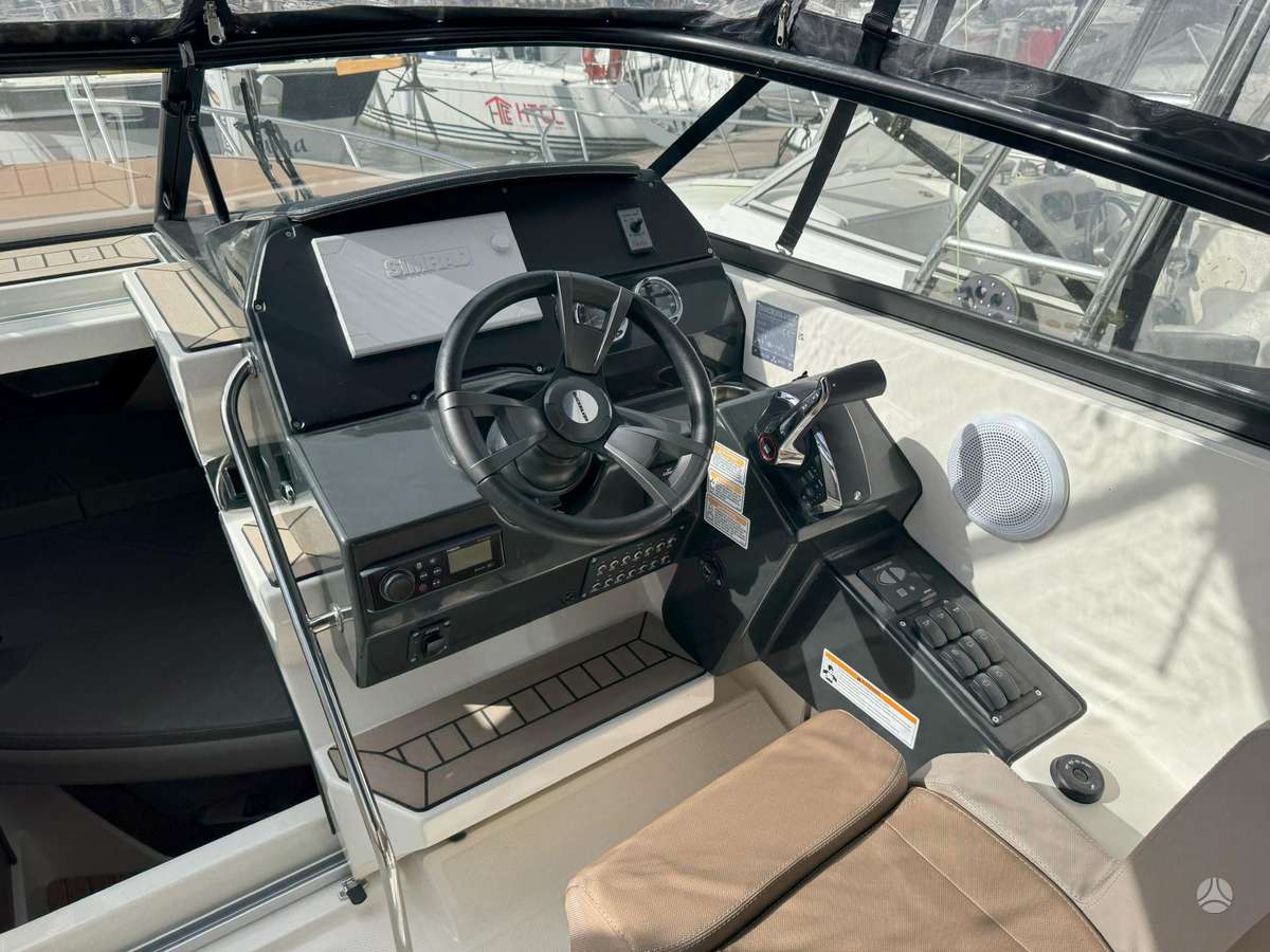 Quicksilver 805 CR, яхты / катера