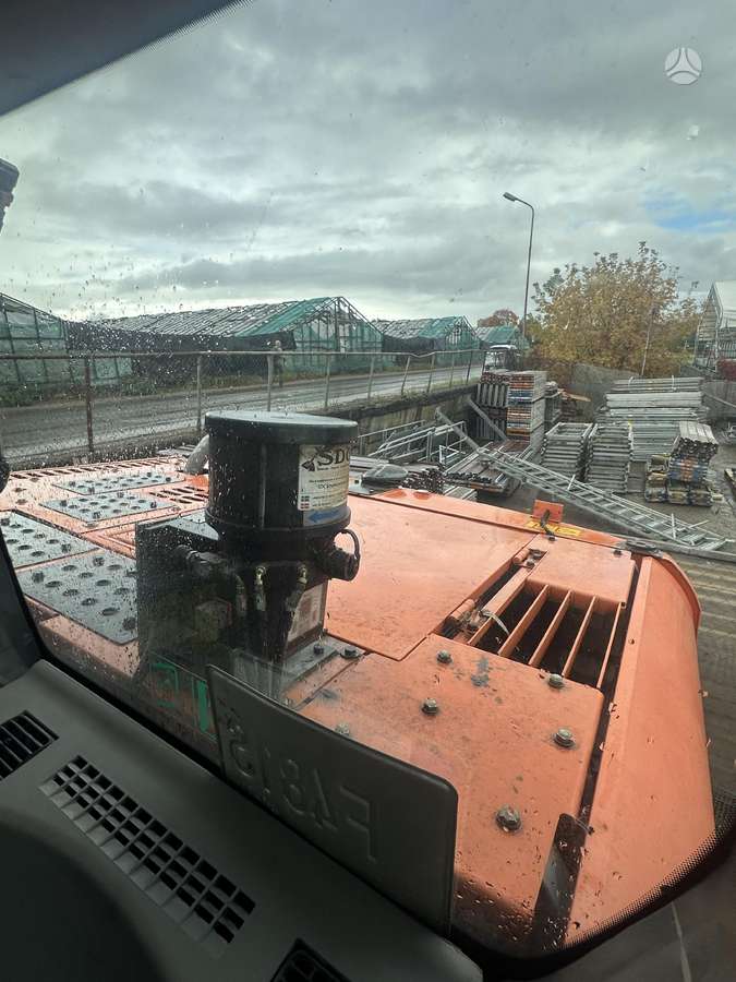 Hitachi ZX140W-3 su rotoriumi, экскаваторы