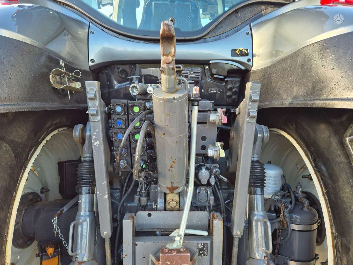 Valtra T254, tractors