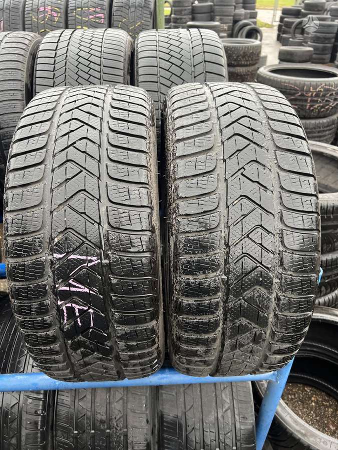 Pirelli Sottozero 3, winter 235/35 R19