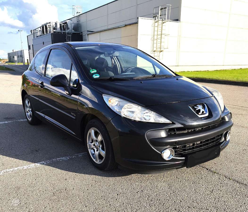 Peugeot 207, 1.6 l., hatchback