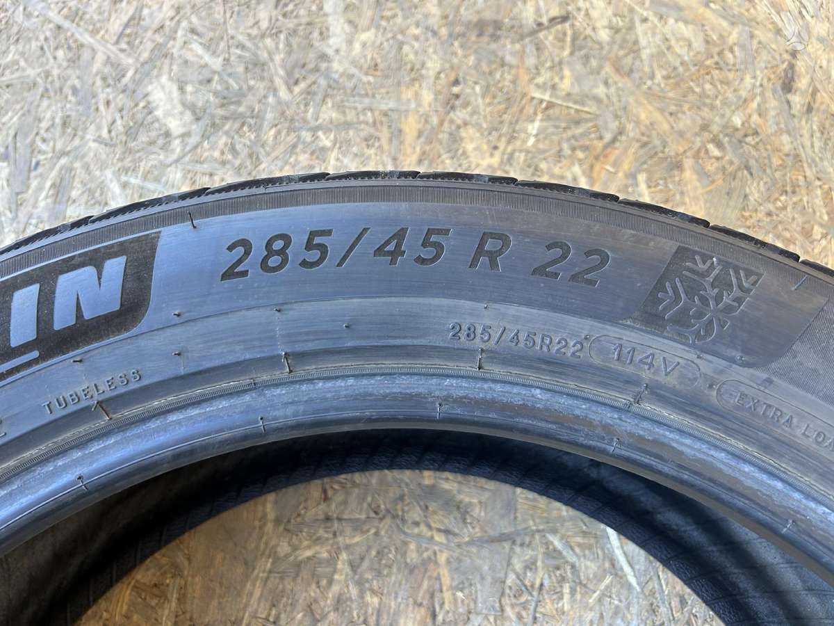 Michelin Pilot Alpin 5 SUV, winter 285/45 R22