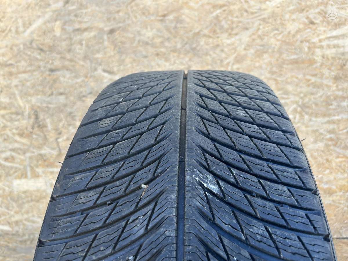 Michelin Pilot Alpin 5 SUV, winter 285/45 R22