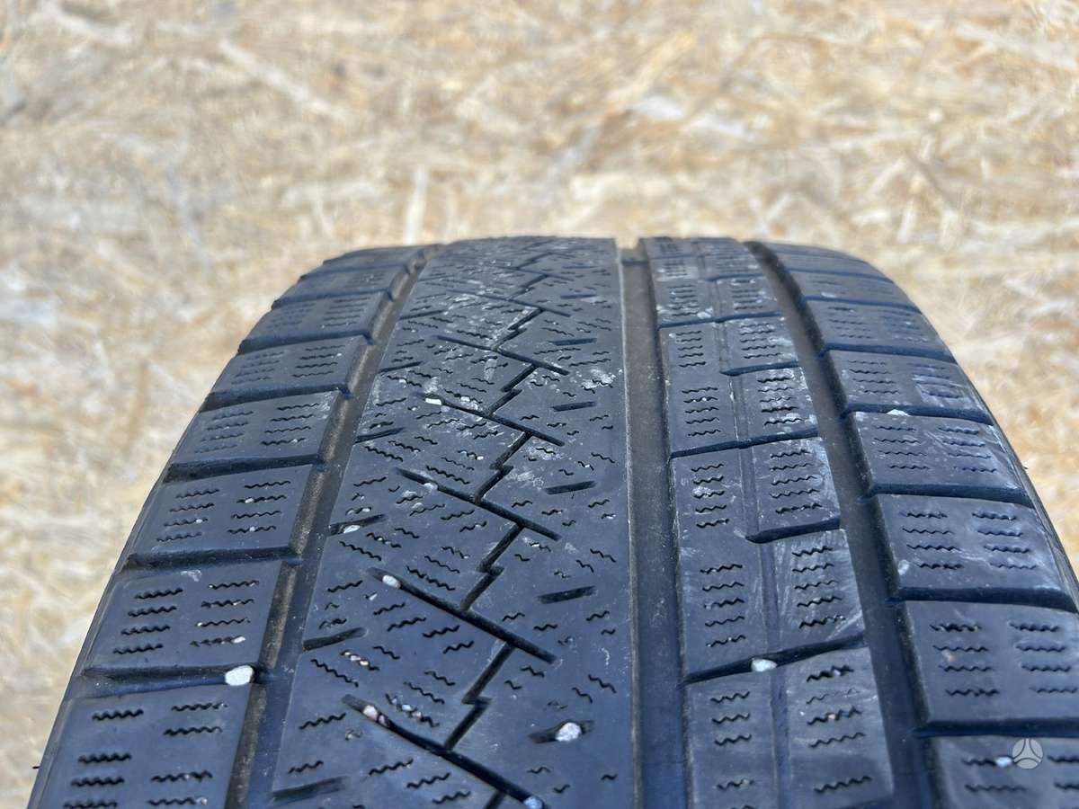 Triangle SnowLink TWT02, зимние 225/40 R18