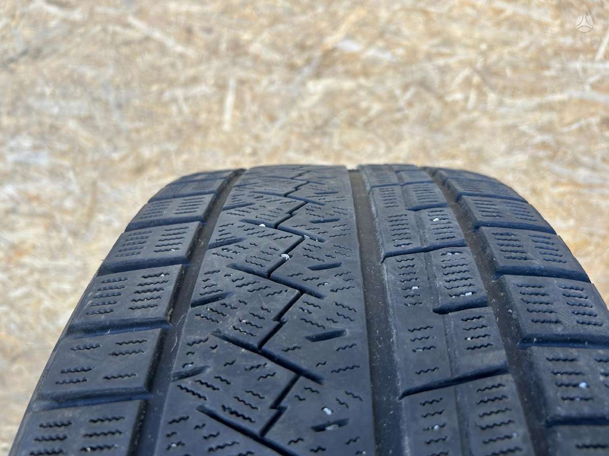Triangle SnowLink TWT02, winter 225/40 R18
