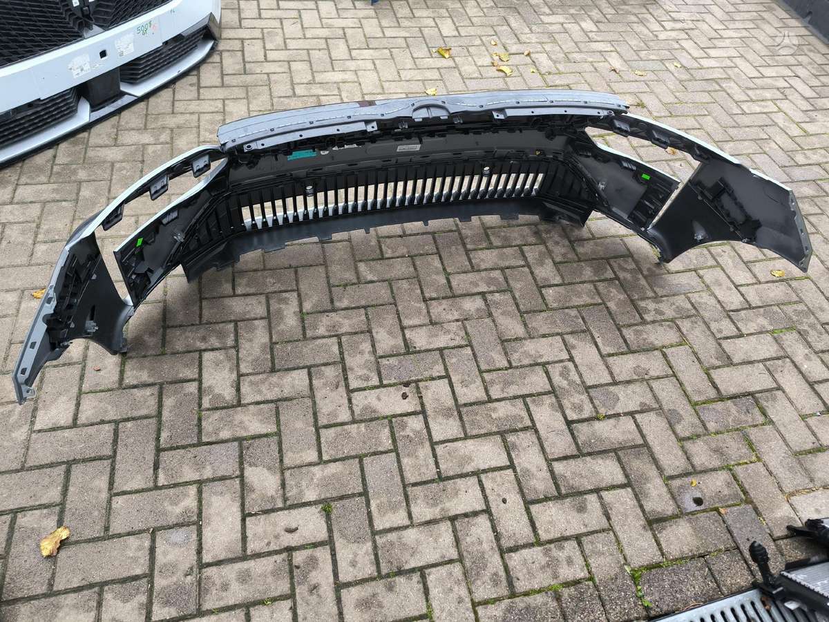 Skoda Enyaq kėbulo dalys