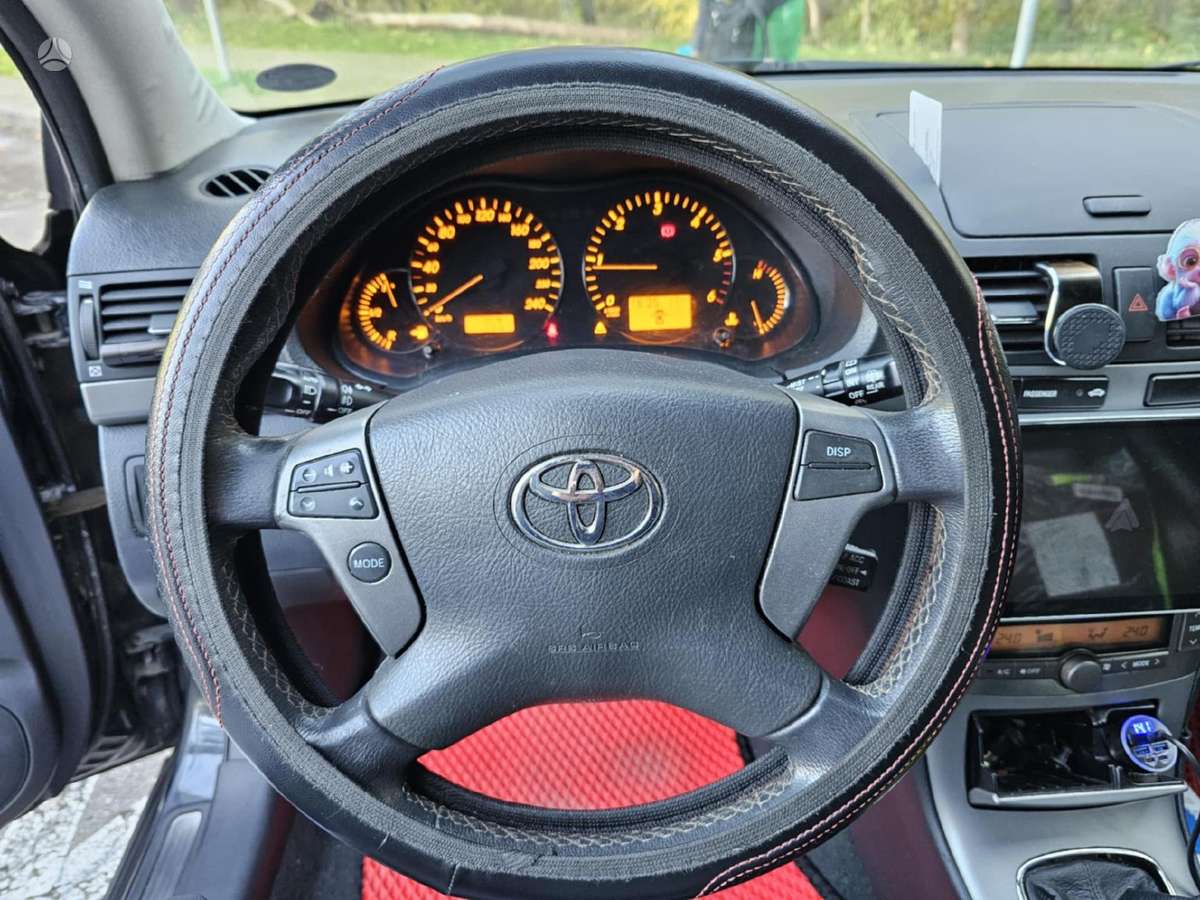 Toyota Avensis, 2.2 l., Универсал