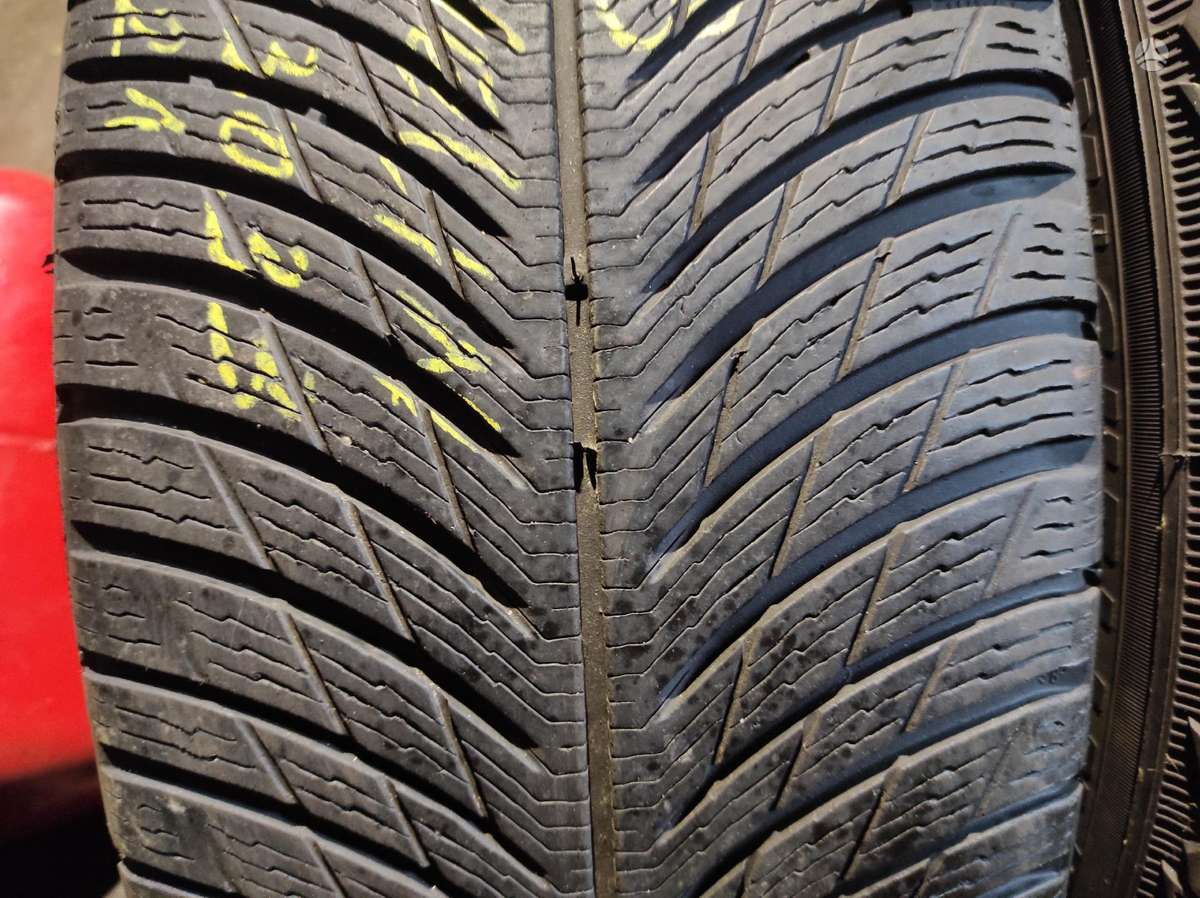 Nokian WR A4, winter 225/45 R19