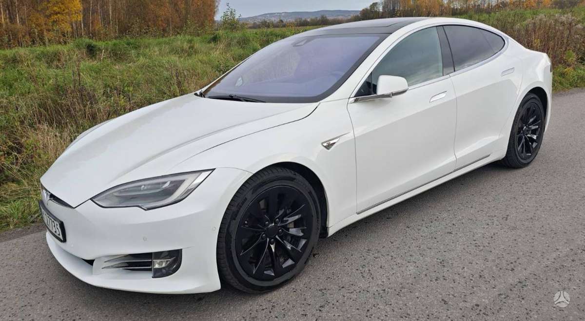 Tesla Model S, 90 kWh, hatchback