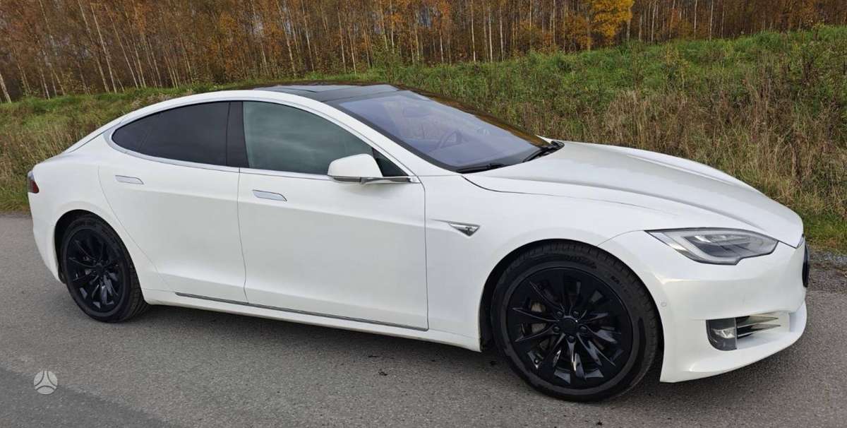 Tesla Model S, 90 kWh, hatchback