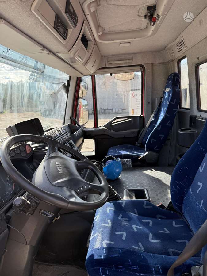 Iveco Trakker, dumpers / tippers