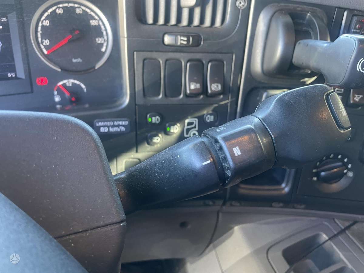 Scania R320 + Freezer 2 Zone + Lift, рефрижераторы