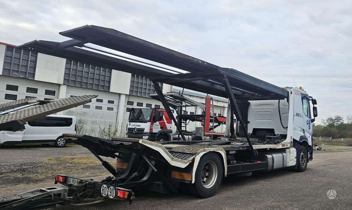 Renault T520+Maxilohr, auto transporters