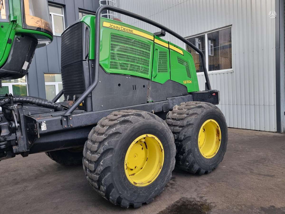John Deere 1270E, харвестеры
