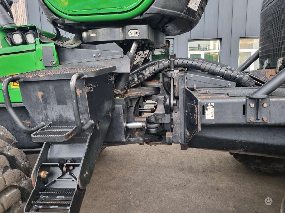 John Deere 1270E, medkirtės