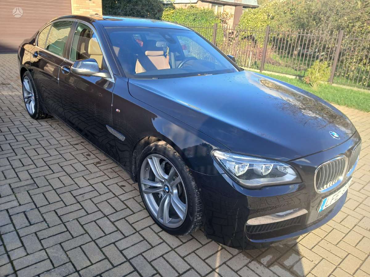 BMW 740, 3.0 l., Седан