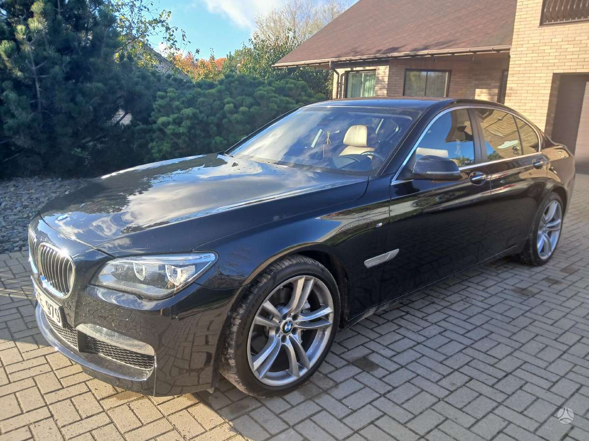 BMW 740, 3.0 l., Седан