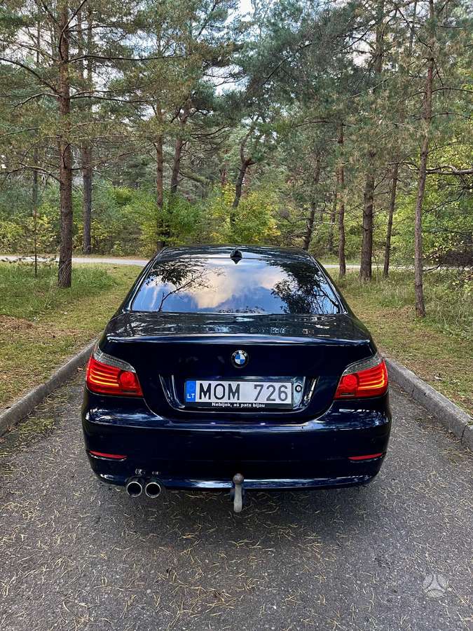 BMW 520, 2.0 l., Седан
